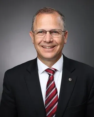 Michael Thelen Headshot